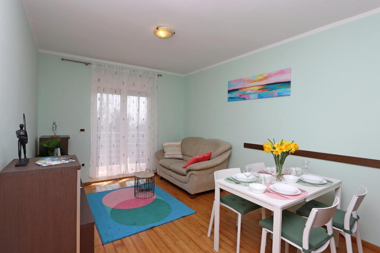 Starry Night - Smart Tv, Extra Big Bed, Big Bathtub, Private Parking, Sea View, Wifi, 2Bedrooms Volosko Exterior photo