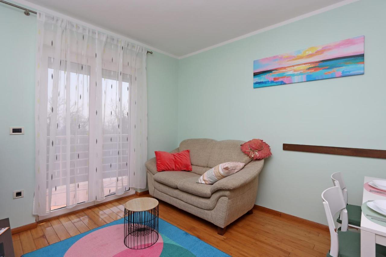Starry Night - Smart Tv, Extra Big Bed, Big Bathtub, Private Parking, Sea View, Wifi, 2Bedrooms Volosko Exterior photo